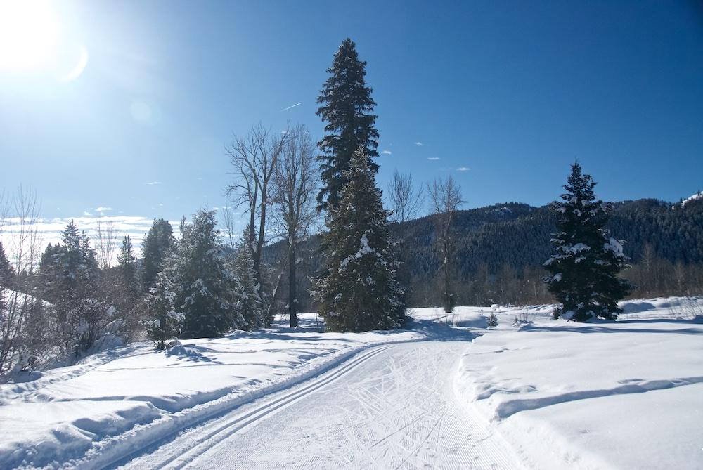 Nordic ski trail